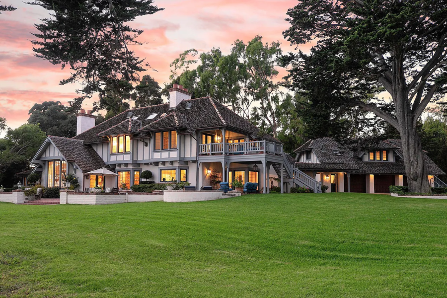 Bill and Hilary Clinton’s SB vacation retreat For Sale