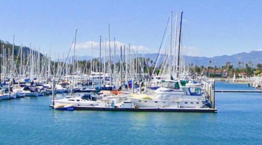 Powell Hints at Rate Cuts